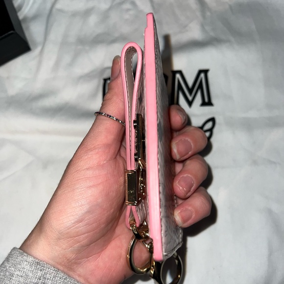 MCM light pink and grey Patricia wallet + Key fob - Picture 8 of 16